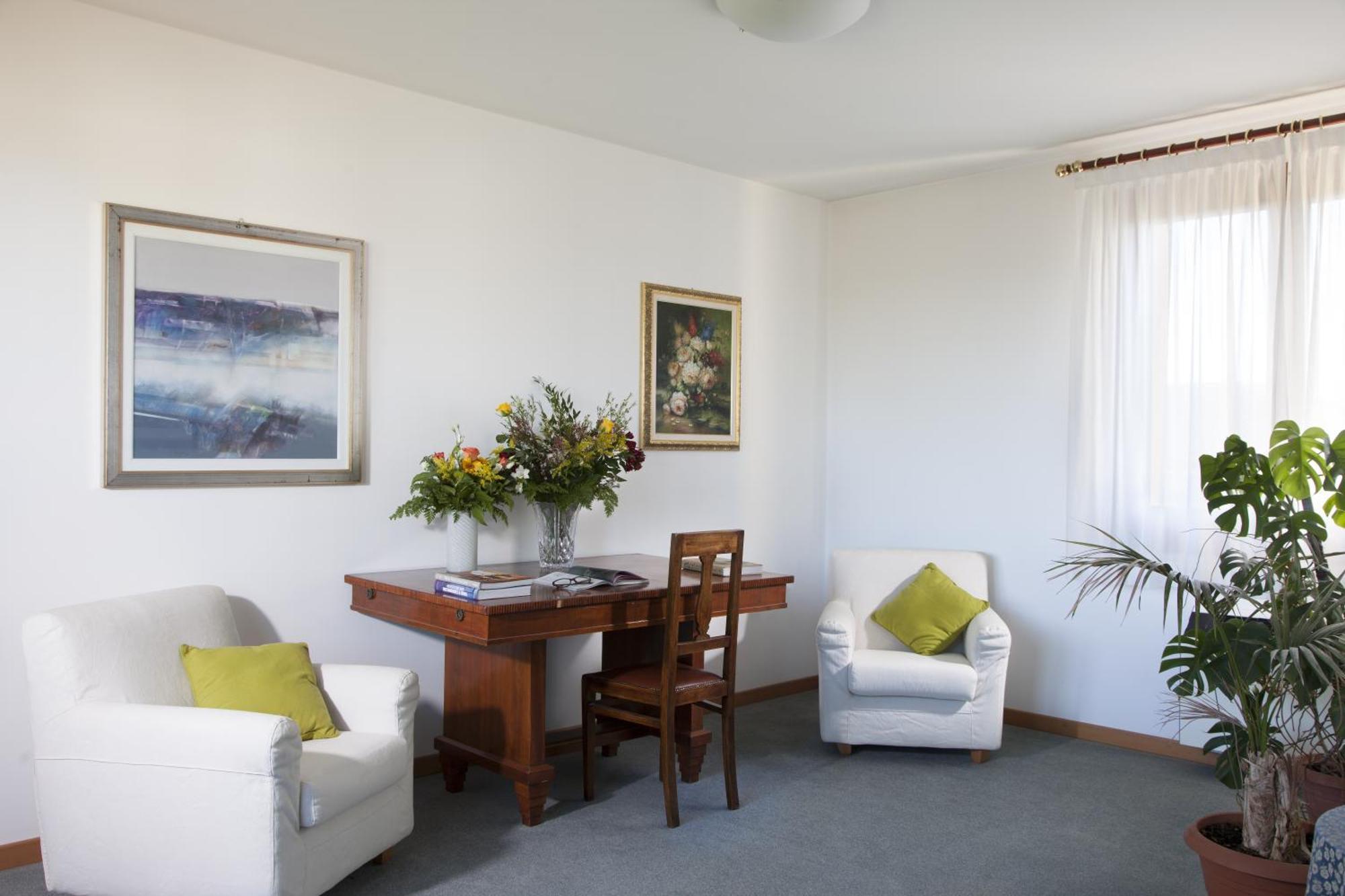Hotel Naonis Cordenons Bagian luar foto